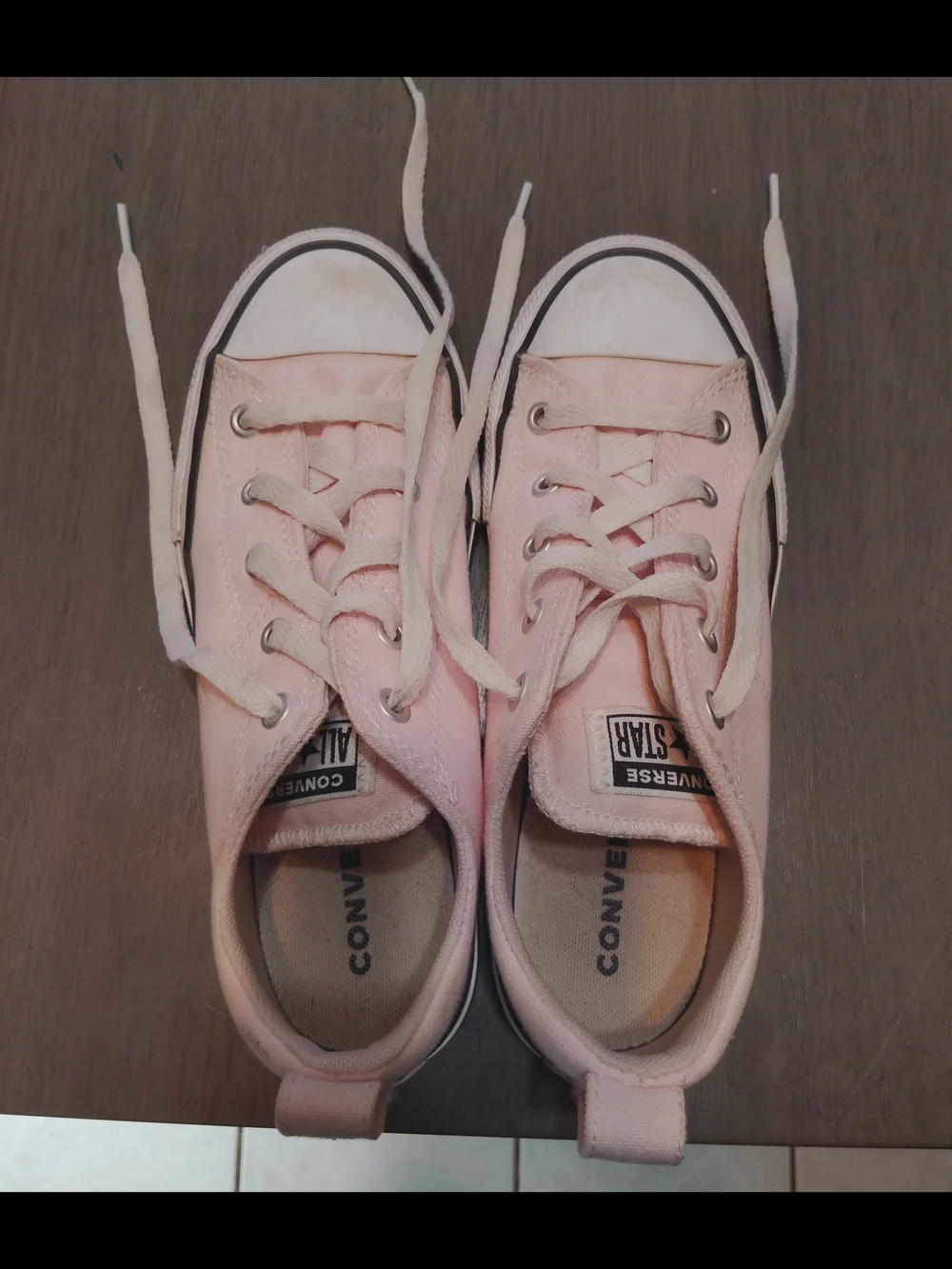 Converse Kids Low-Top Sneakers in Pale Pink and White